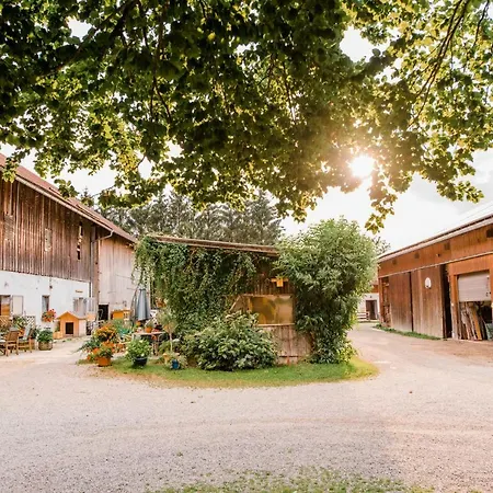 Bernwieserhof Apartman *